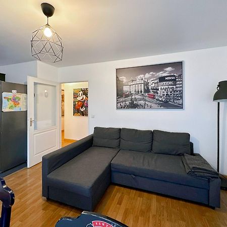 Les Paves De Prague - Appartement Pour 4 A 10 Minutes De Disneyland Paris มองต์เตฮวา ภายนอก รูปภาพ