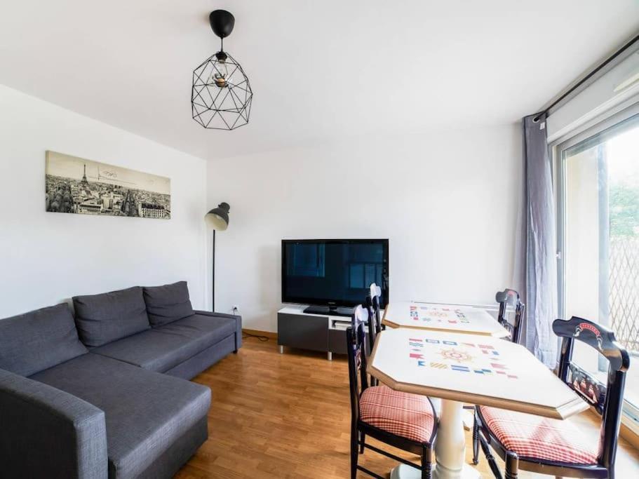 Les Paves De Prague - Appartement Pour 4 A 10 Minutes De Disneyland Paris มองต์เตฮวา ภายนอก รูปภาพ